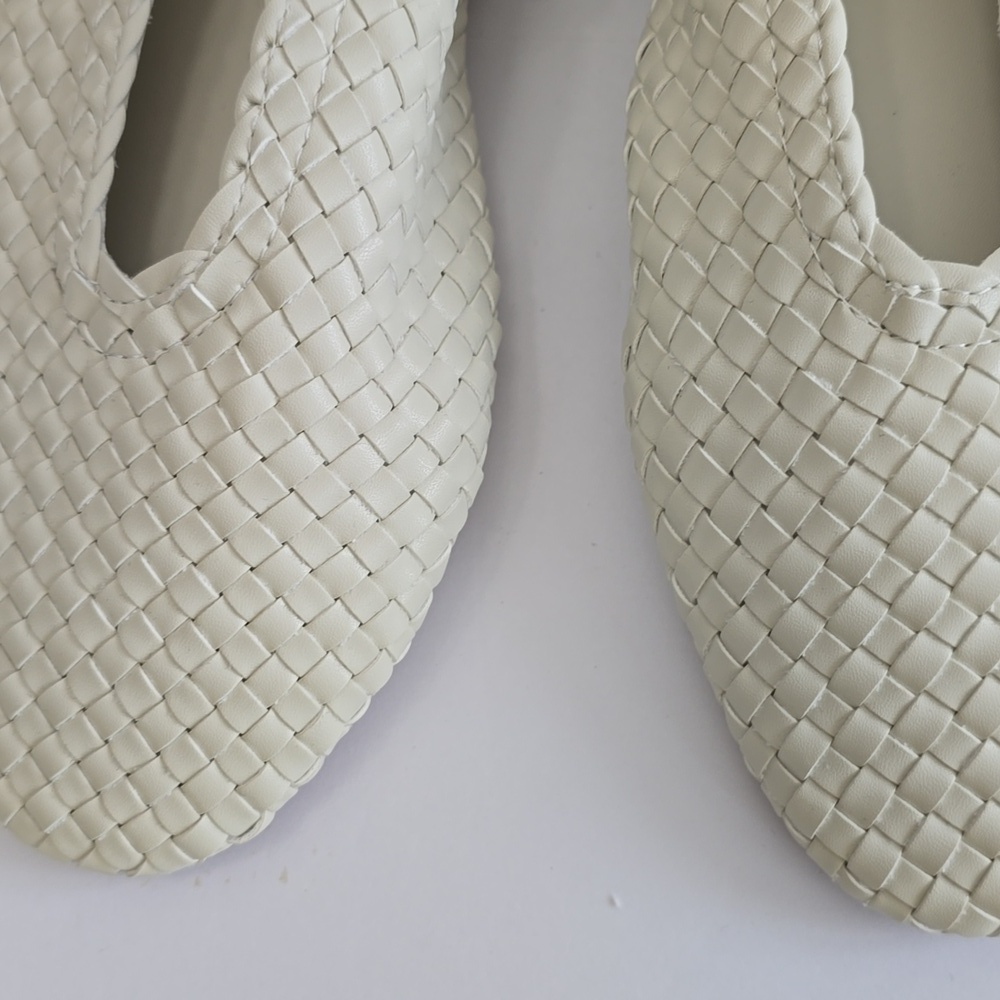NWT House Of Harlow 1960 Bistro Off White Strap Buckle Ballet Flats Size 9.5 - Picture 13 of 13